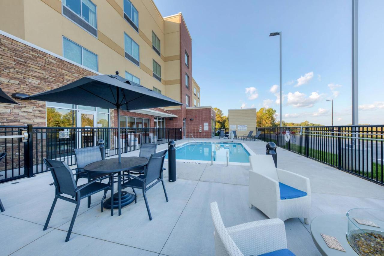 Fairfield Inn & Suites By Marriott Charlotte Belmont Buitenkant foto